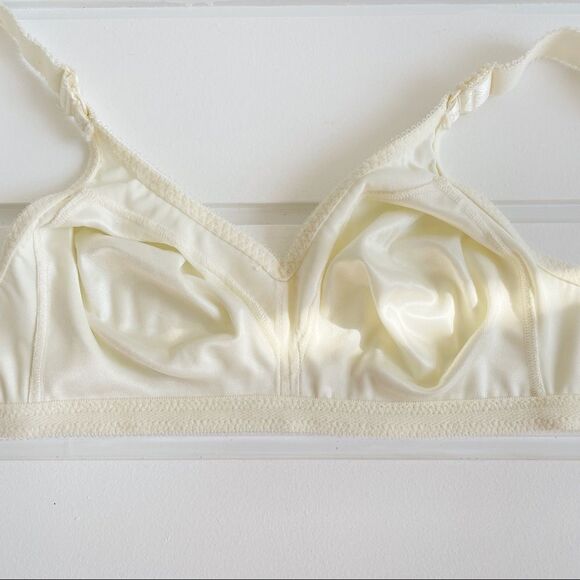 Bali Double Support Tailored Wireless Bra Nude 36C - Picture 4 of 8